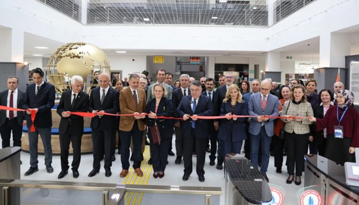 &Ouml;ĞRENCİ VE AKADEMİSYENLERİN HİZMETİNE A&Ccedil;ILDI