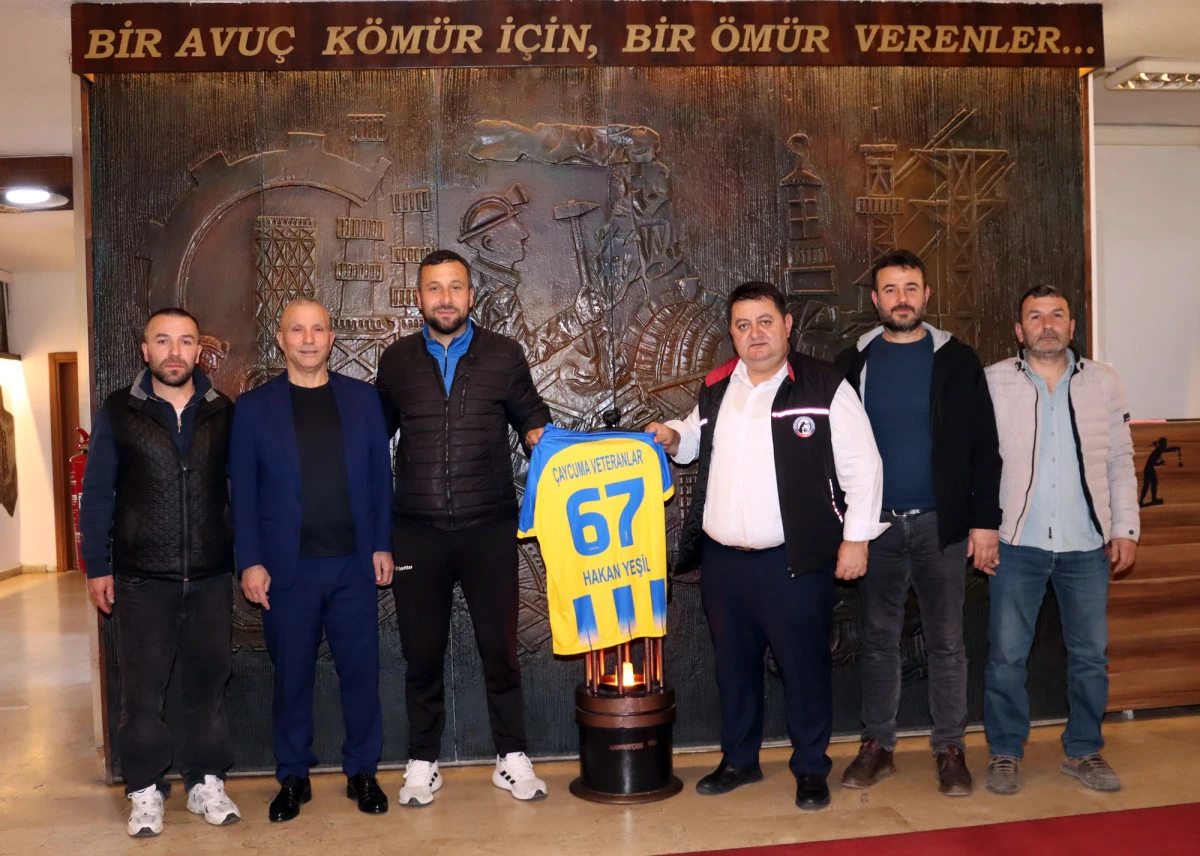 T&Uuml;RKİYE VETERANLAR FUTBOL ŞAMPİYONASI&rsquo;NA KATILACAKLAR