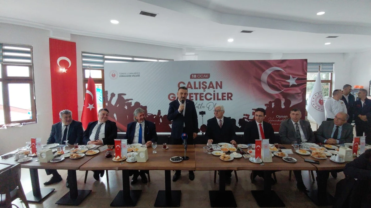 Vali, basın mensupları ile &Ccedil;alışan Gazeteciler G&uuml;n&uuml;&rsquo;nde bir araya geldi
