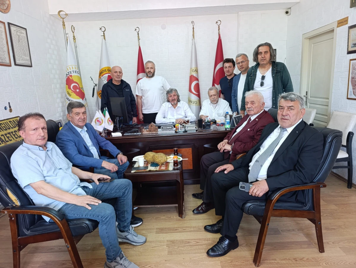 ZONGULDAK GAZETECİLER CEMİYETİ'NDE (ZGC) GELENEKSEL BAYRAMLAŞMA: